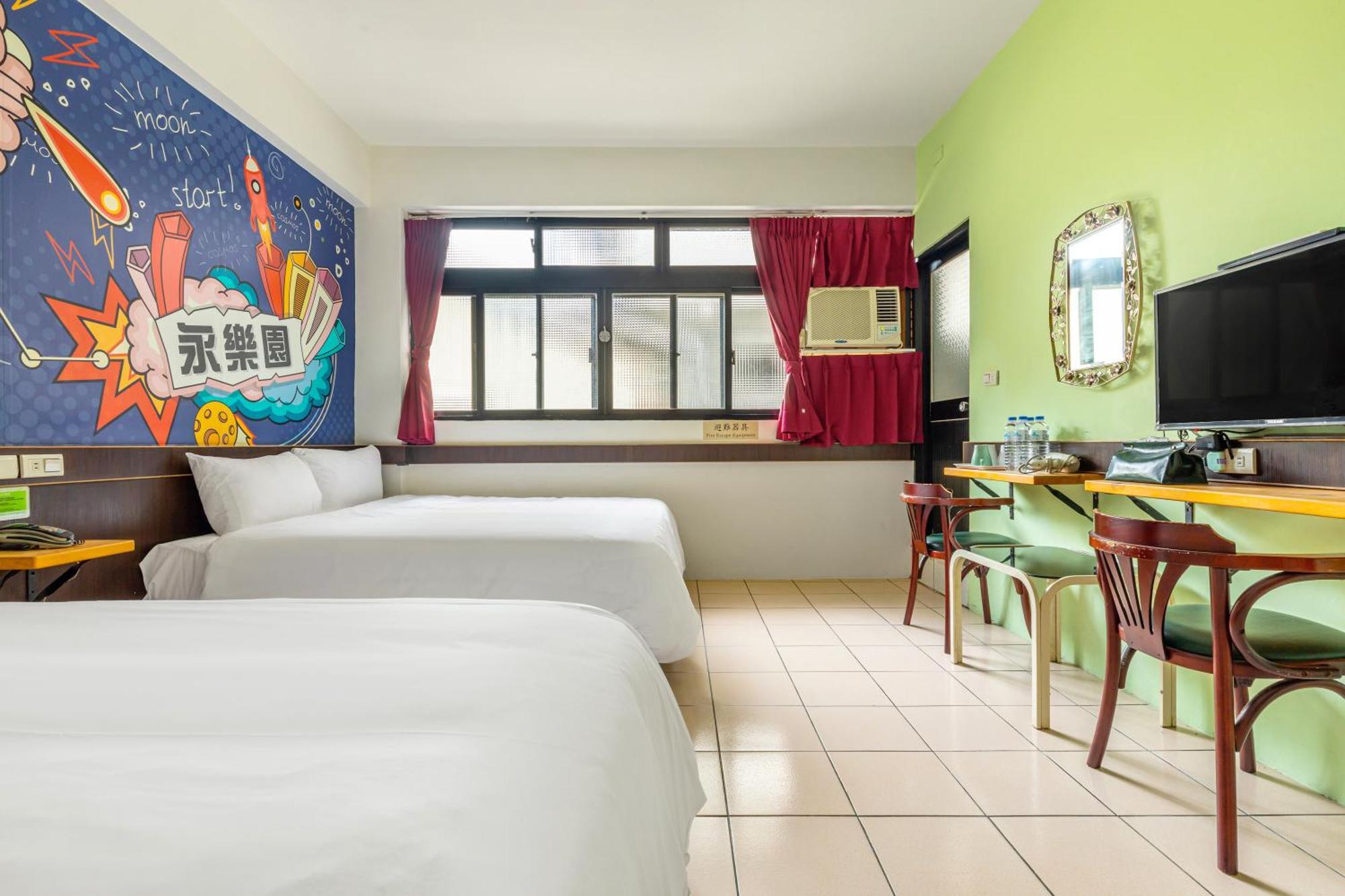 Forever Happiness Hostel 埔里 エクステリア 写真