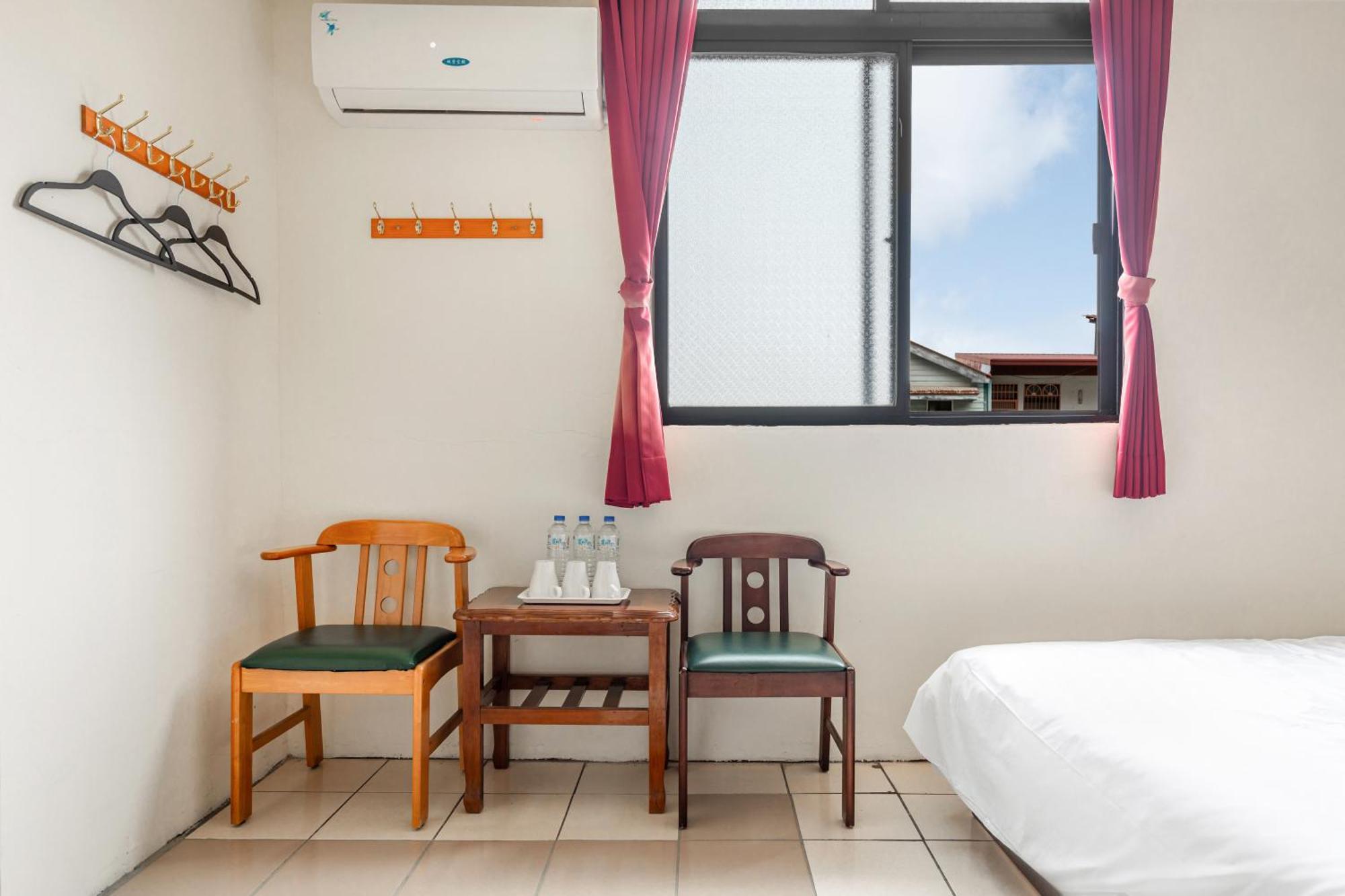 Forever Happiness Hostel 埔里 エクステリア 写真