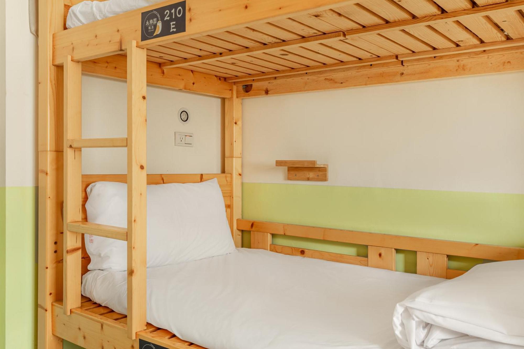 Forever Happiness Hostel 埔里 エクステリア 写真