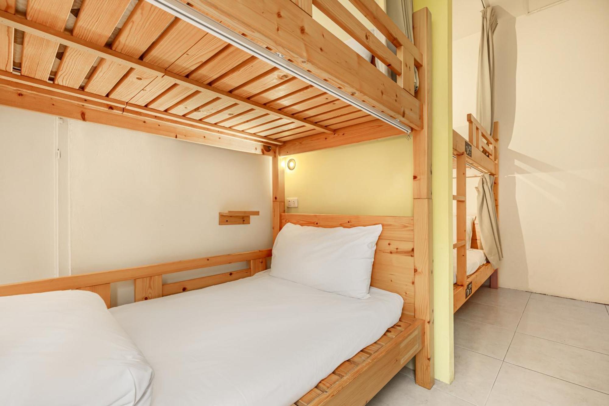 Forever Happiness Hostel 埔里 エクステリア 写真